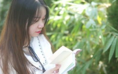 遇上好看的小姐姐文案,遇见心动小姐姐的浪漫瞬间